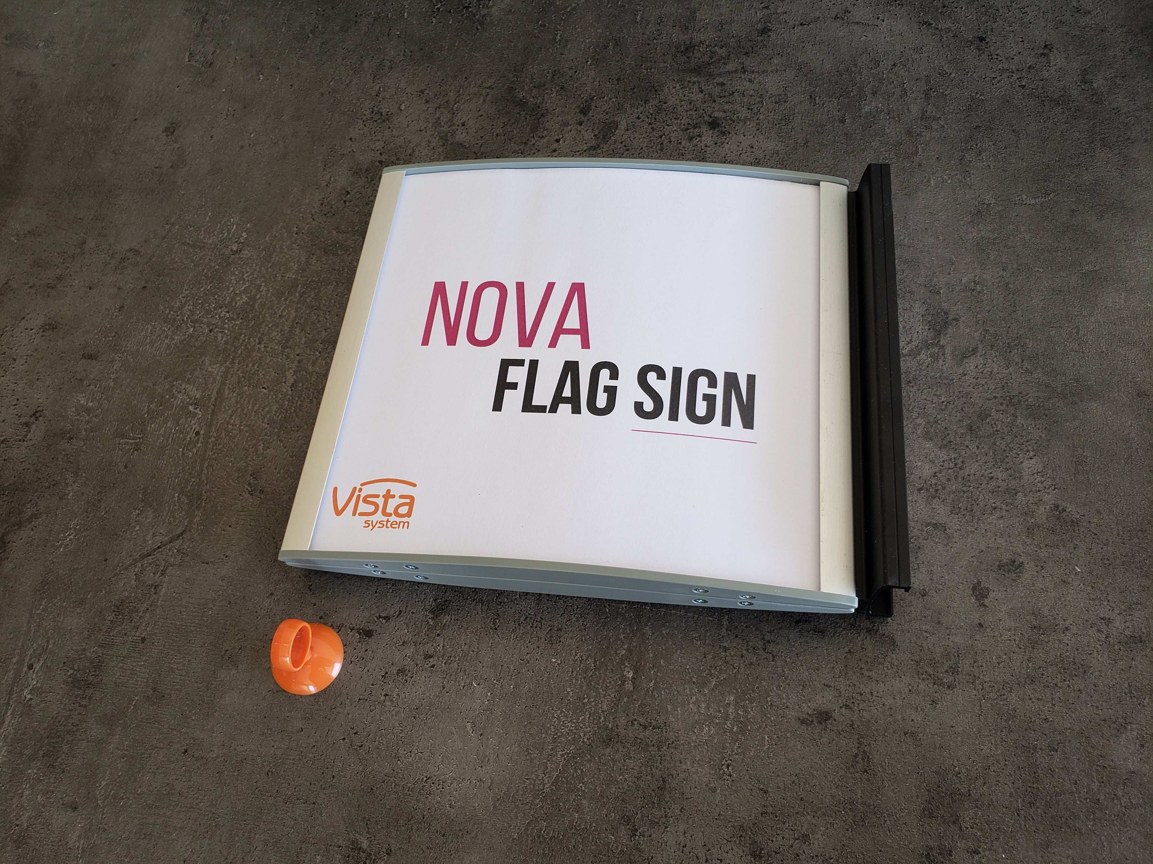 Projecting sign, Nova style